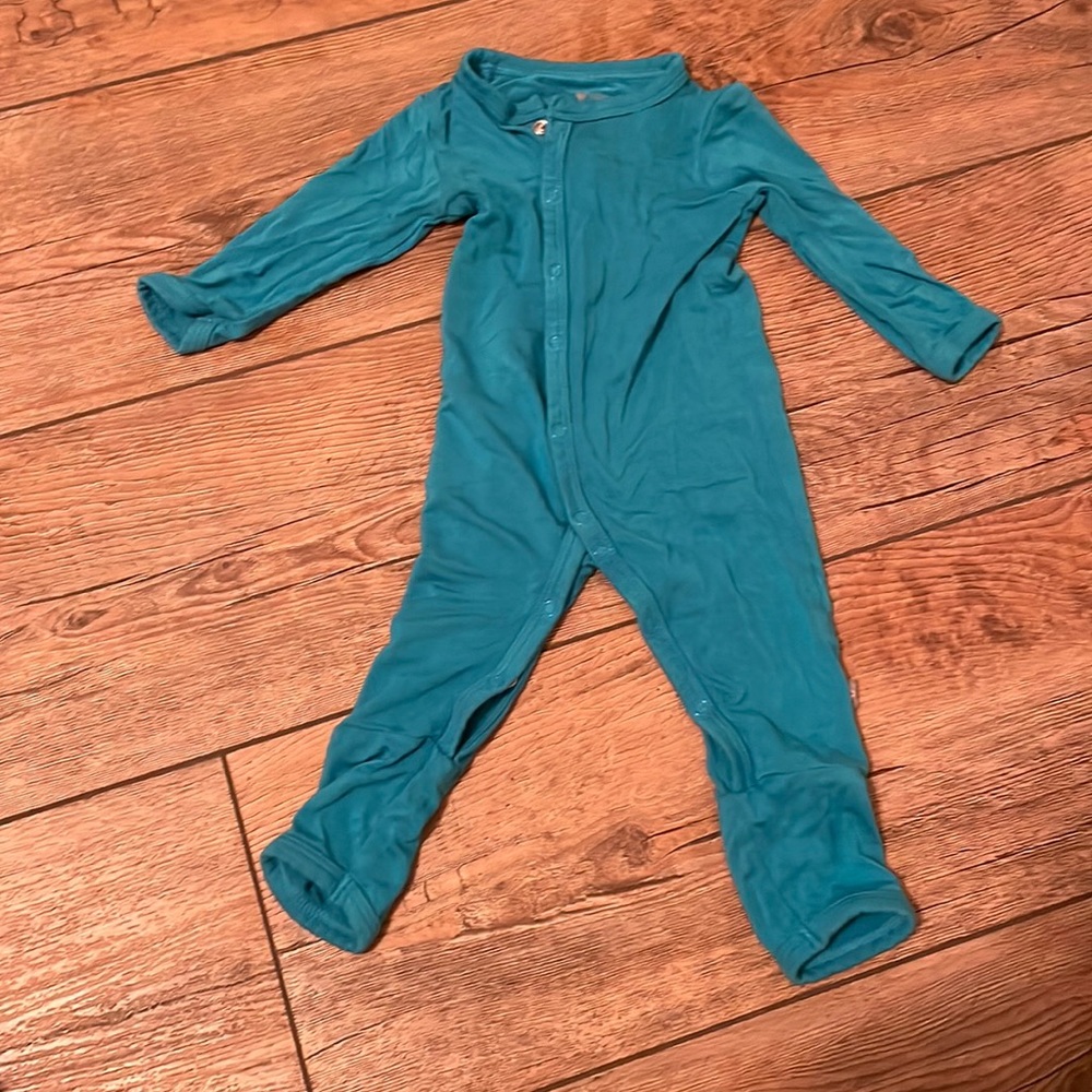 Kyte Baby snap Romper